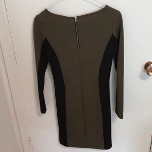 Long sleeves black and kaki dress